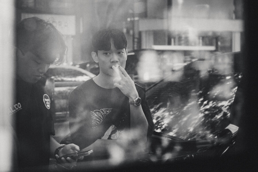 Dentro la notte, street photography a Tokyo