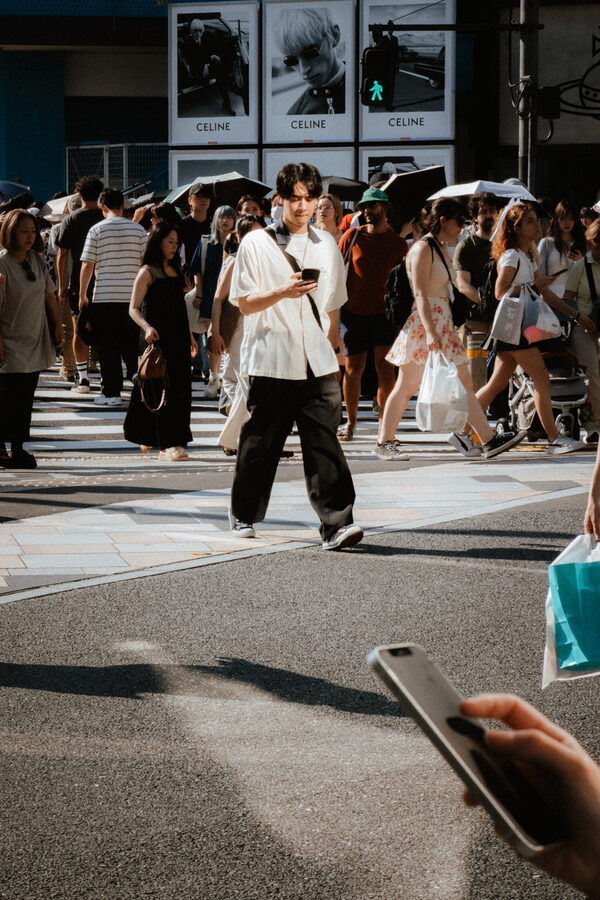 Attraversamento, street photography a Tokyo