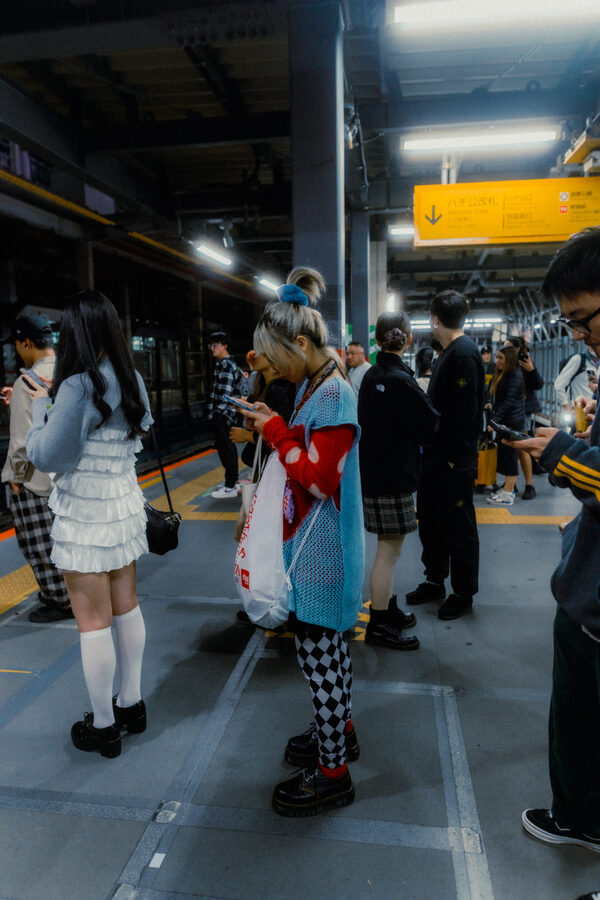 Moda in stazione, street photography a Tokyo