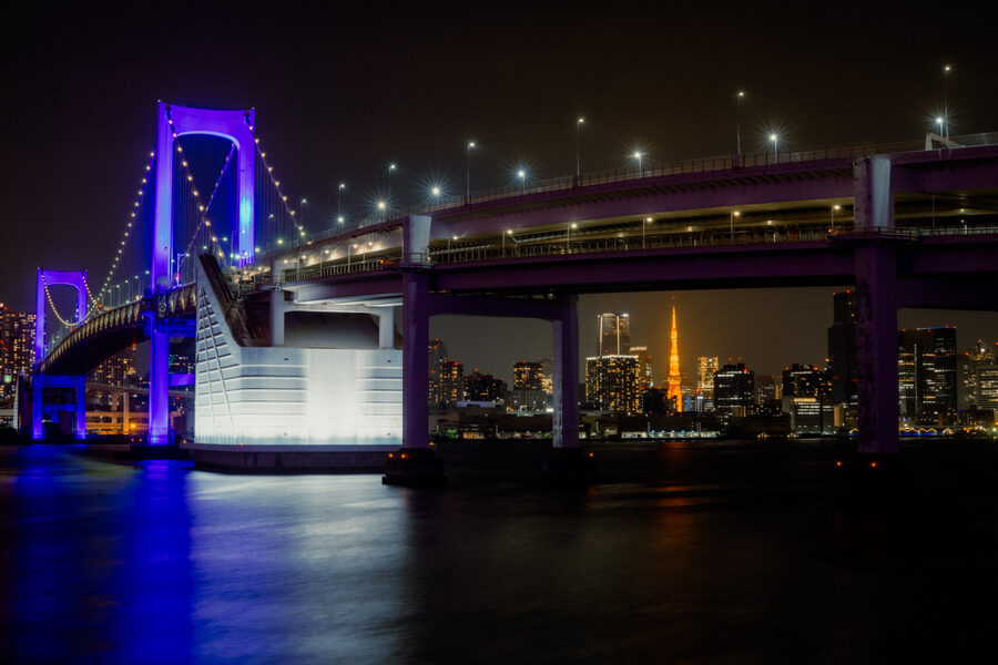 Rainbow Bridge, street photography a Tokyo