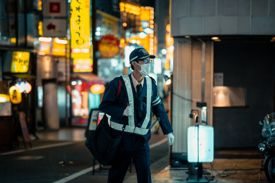 Pendolare di luce, street photography a Tokyo