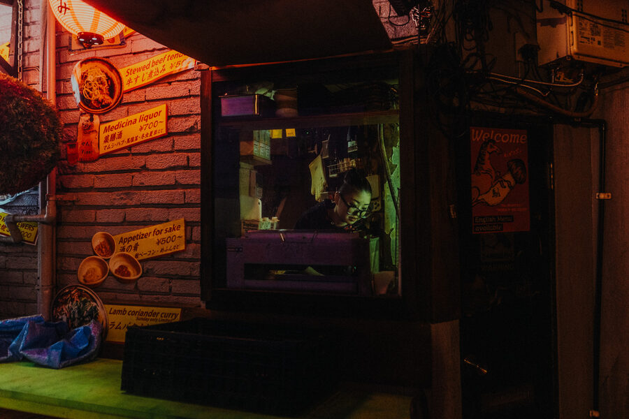 Porta vermiglia, street photography a Tokyo