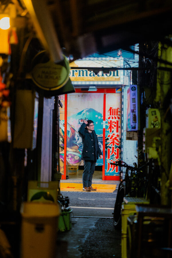 Passaggio segreto, street photography a Tokyo