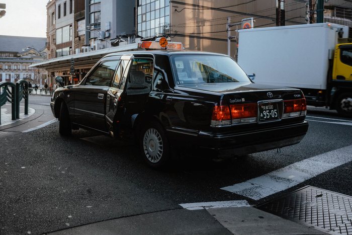 Kyoto monaco vicolo tradizionale, fotografia di viaggio e street photography in Giappone