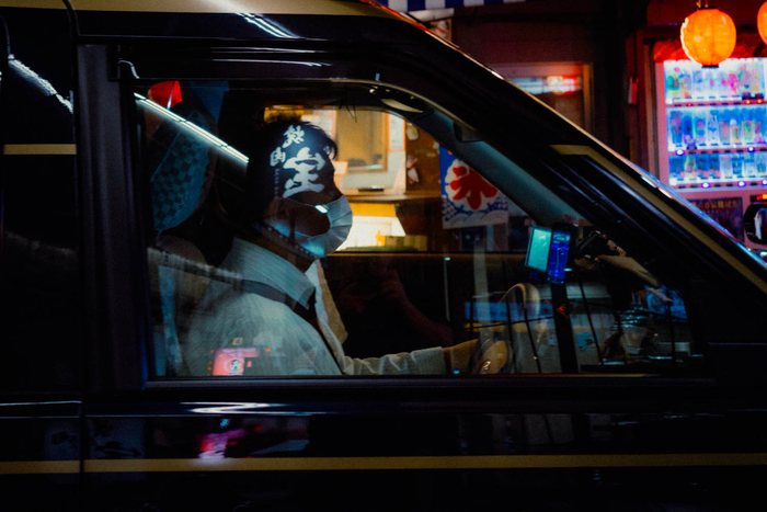 Osaka facciata lanterne rosse, fotografia di viaggio e street photography in Giappone