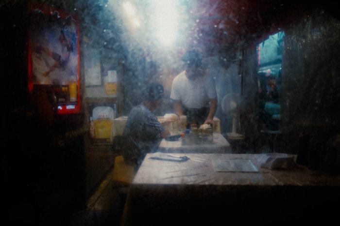 Osaka mercato vicolo affollato, fotografia di viaggio e street photography in Giappone