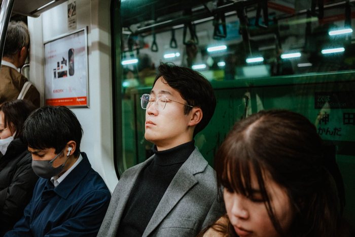 Tokyo ingresso stazione vicolo, fotografia di viaggio e street photography in Giappone