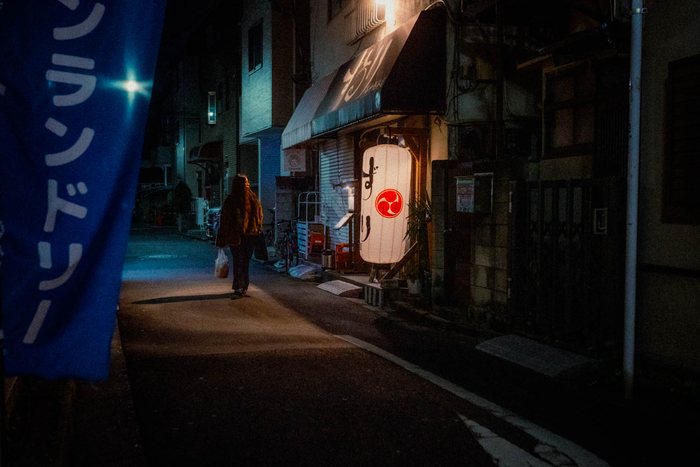 Tokyo mercato lanterne soffitto, fotografia di viaggio e street photography in Giappone
