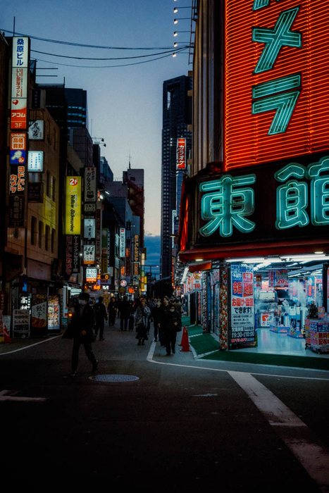 Tokyo porta ristorante lanterna 2, fotografia di viaggio e street photography in Giappone