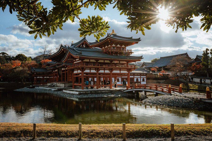 Il tempio Byōdō-in riflesso nello stagno, Uji